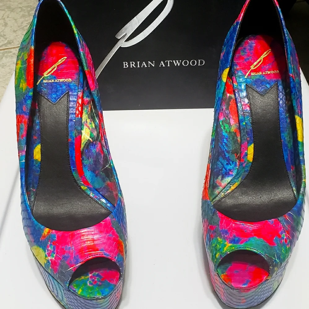 EUC B Brian Atwood Paint Splatter Platform Heels